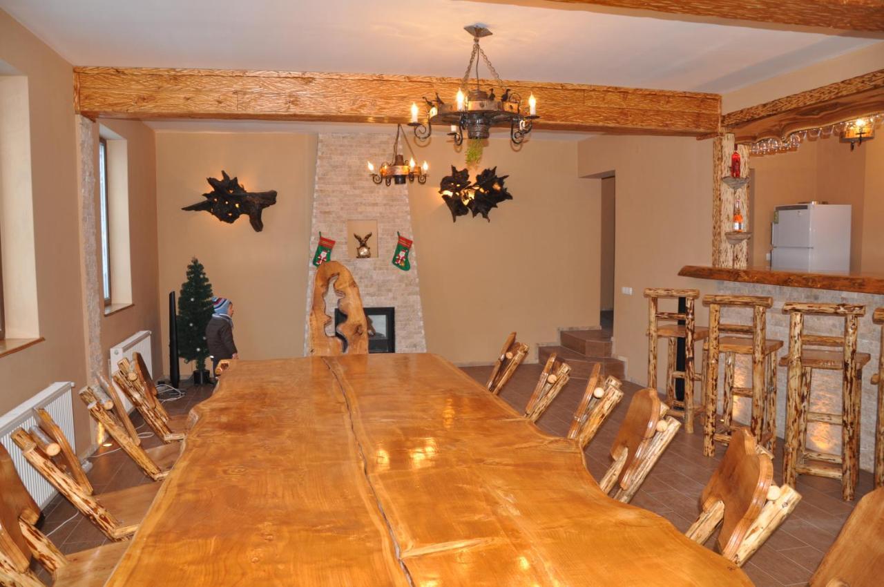 Casa De Vacanta Sadu Экстерьер фото